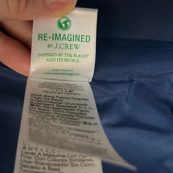 Great transition piece! NWT quilted barn jacket - Picture 6 of 6